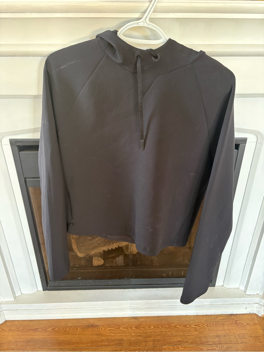Lulu Black Cropped Hooded Pullover